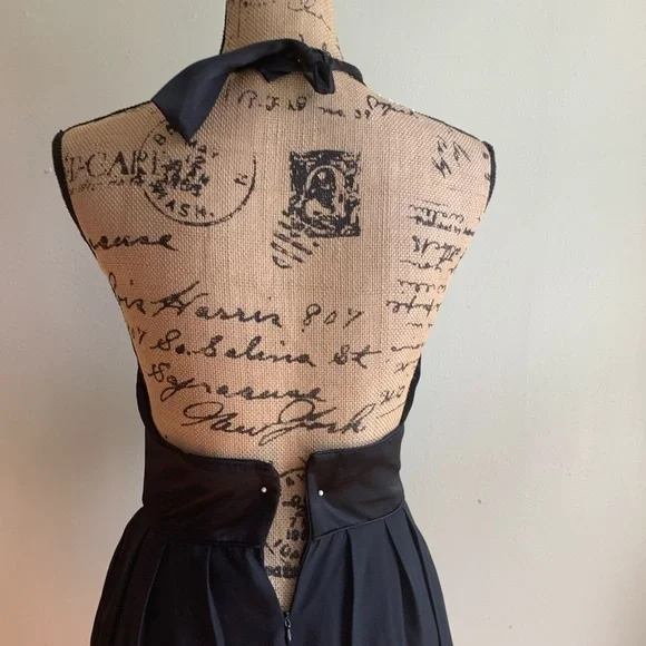 Thread Social black halter dress size 0 - Picture 6 of 11